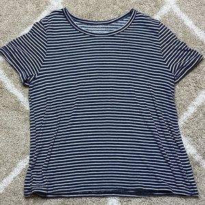 American Eagle stripped black and white shirt XL